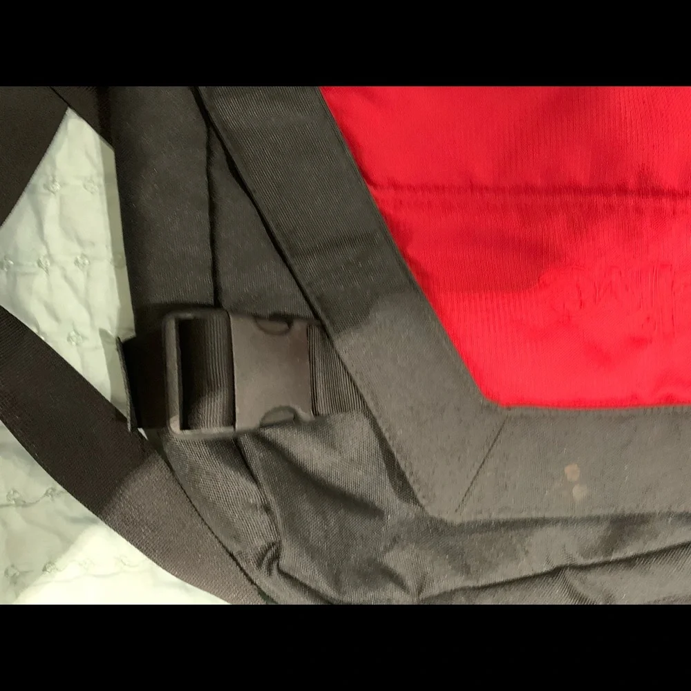 Clive messenger bag - nylon